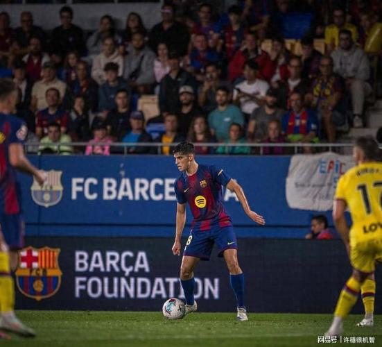 阿斯：弗里克的巴萨上赛季进174球场均2.9球，本赛季6场18球