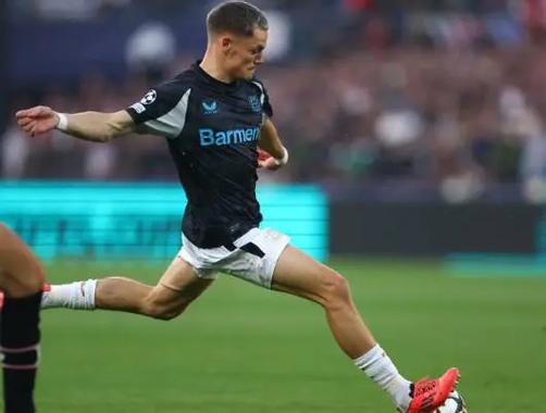 鲁梅尼格：希望诺伊尔明夏后继续踢 仍觉得维尔茨选拜仁比红军好