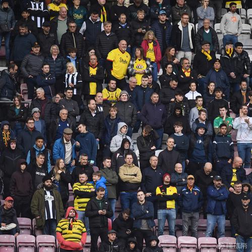 林加德:球队表现强势本该赢下比赛 感谢随队远征球迷们的支持