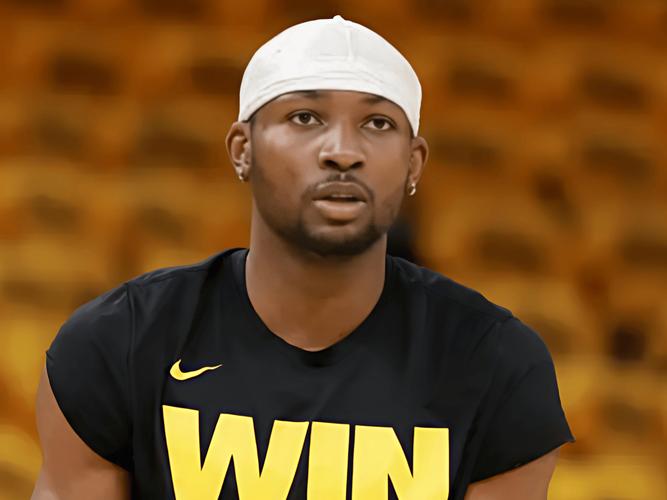 三条道路摆在面前！库明加想要保障 勇士想要灵活性 谁会先让步？