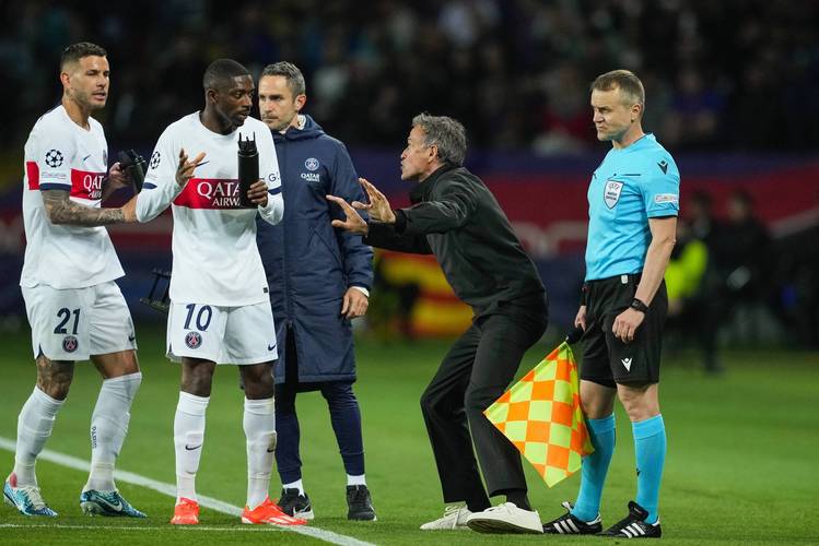 恩里克：跟巴萨踢如果有低级失误就死定了 向夺金球的登贝莱致敬