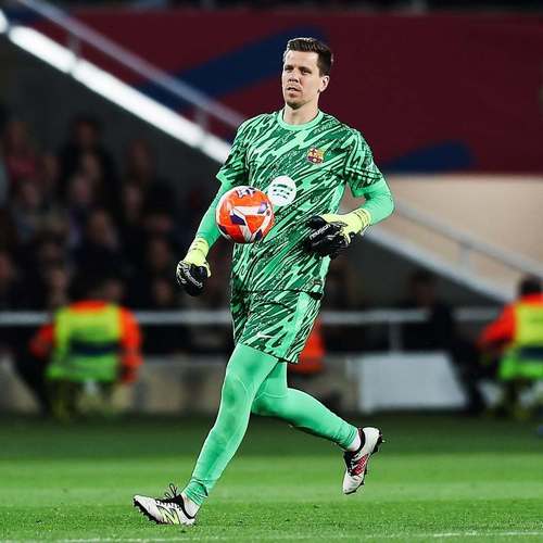 还得继续利群！霍安-加西亚受伤，35岁什琴斯尼将再次为巴萨出战