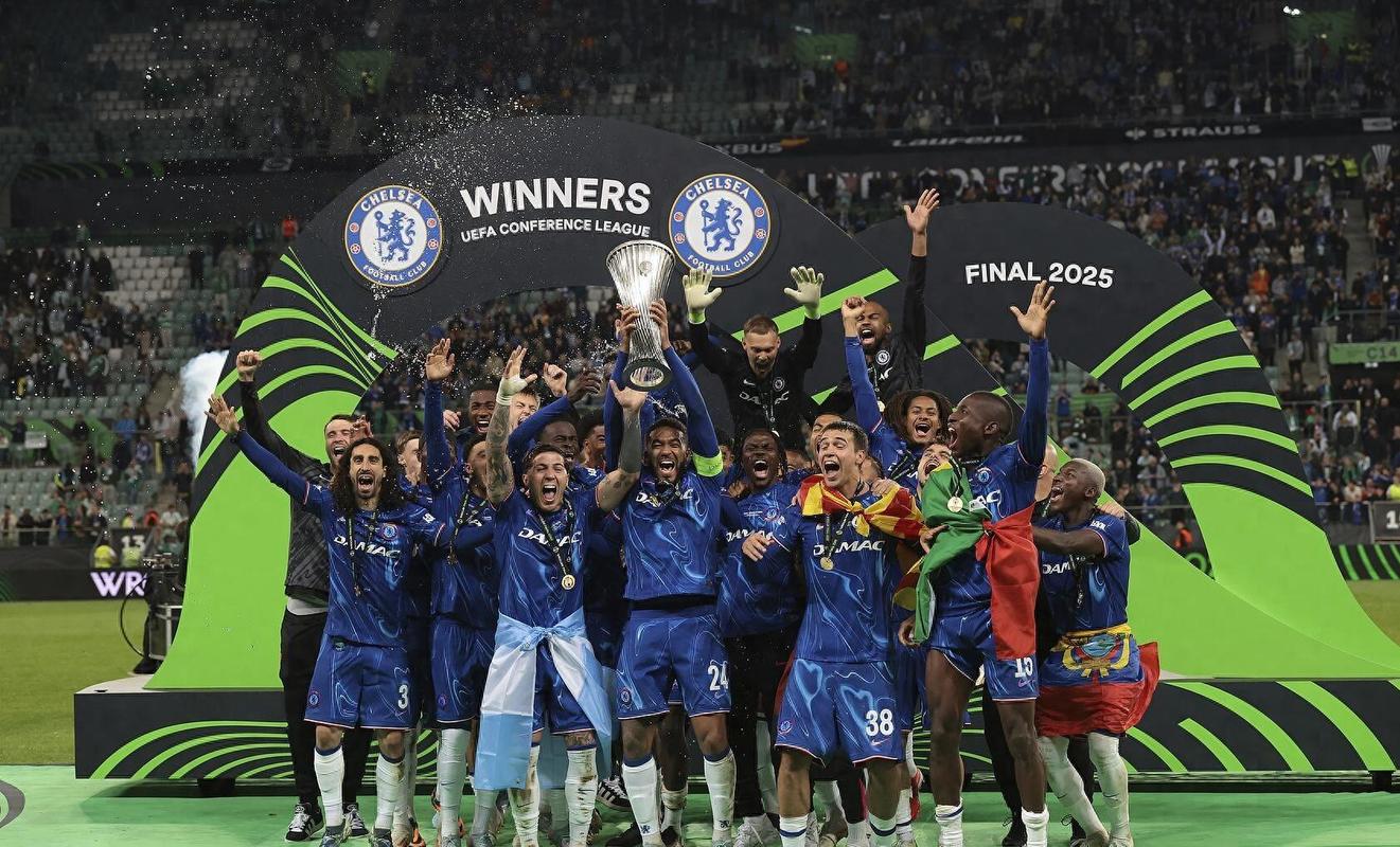 切尔西在9月份的5场比赛仅取得1场胜利，狂丢11球