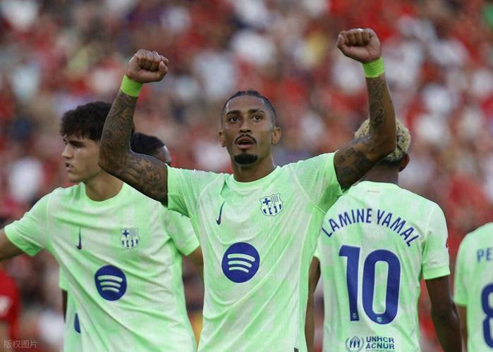 世体：巴萨若本轮取胜将登顶西甲 新增拉菲尼亚、加西亚两伤员