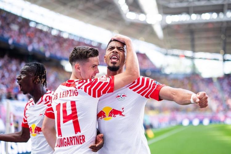 哈曼：多特德甲半程领跑并非不可能，但现在谈争冠还太早