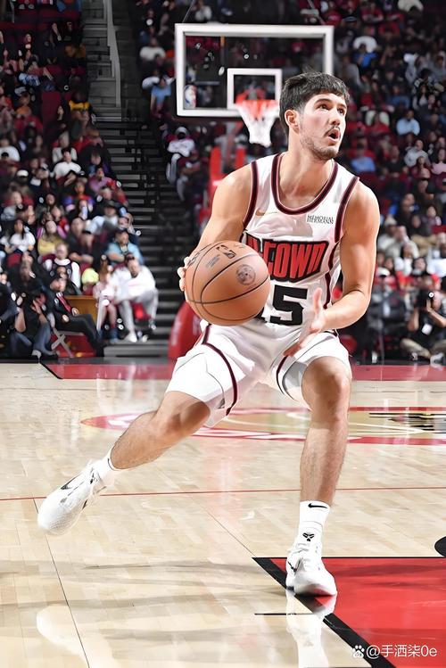 队记：火箭可让谢泼德常规赛时多出场练级 这样季后赛才有突破