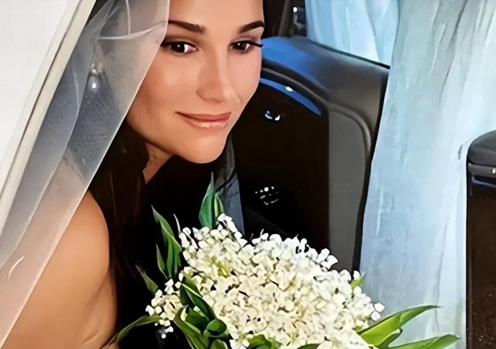 皮尔斯：去夜店或脱衣舞俱乐部不一定算出轨 我带前妻&女友都去过