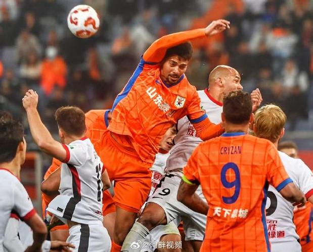 足球报：泰山B队和蓉城B队不具备冲甲资格，但仍旧有搅局的实力