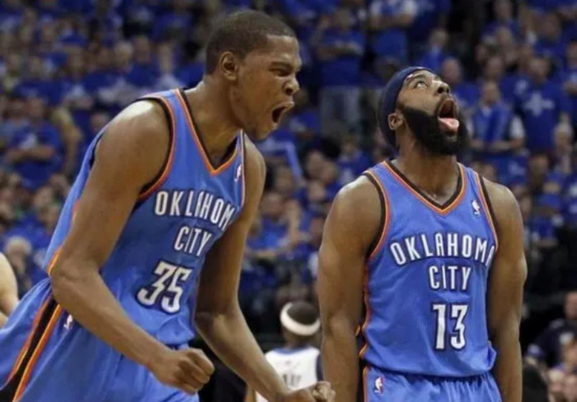 为大哥说话！亚当斯谈KD：他是个很酷的好兄弟 不是装逼的混蛋