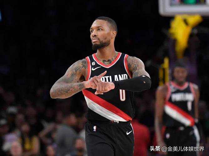 均跟腱断裂！獭兔:和利拉德/哈利/穆雷的群聊很特别 我们理解彼此