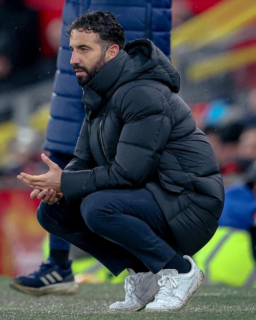 阿莫林专访：我们必须重返欧战 球队需要天塌下来也不在乎的狂人