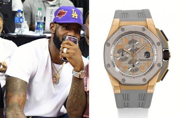 詹姆斯参加网红直播向其赠送价值20万爱彼手表 再送团队成员詹23