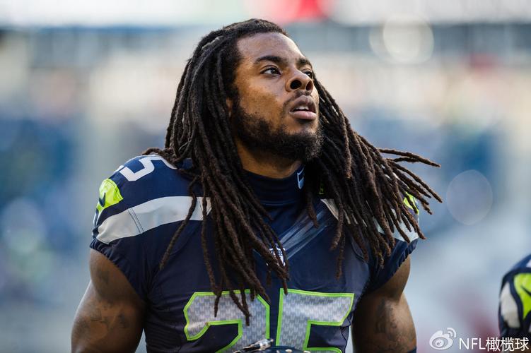 谢尔曼谈训练营：球队充满活力主动为队友创造机会 氛围特别有劲