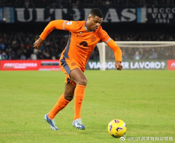 文托拉：若小图拉姆将数据提高一点，我认为他就是欧洲前10的前锋