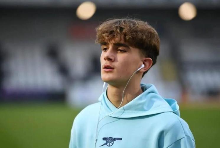 英格兰U19队名单：15岁道曼、尼奥尼、恩古莫哈、杰克-弗莱彻入围