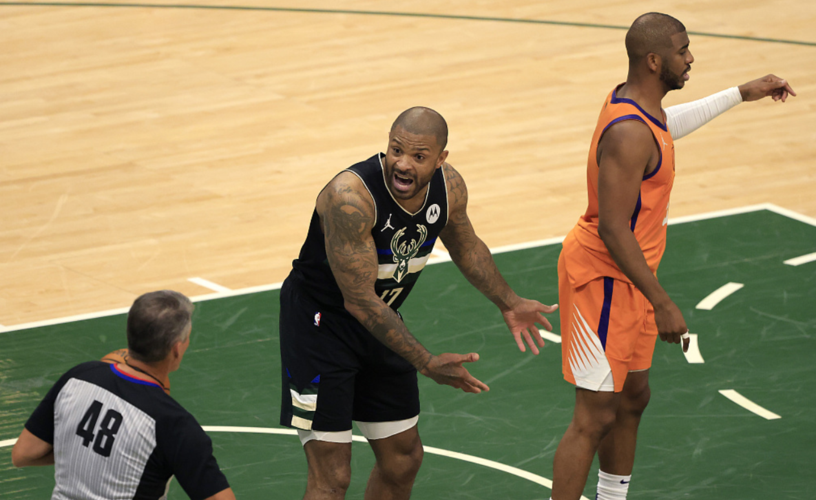 涉嫌诈骗！7号秀费尔斯15中3&三分6中0仅拿7分3板3助 5失误4犯