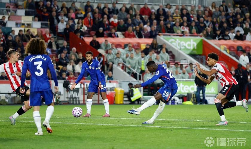 中场铁闸！凯塞多本赛季抢断28次、拦截18次，英超球员中最多