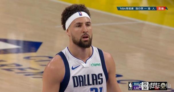 没手感！克莱上半场8投2中&三分5中1得到5分2板