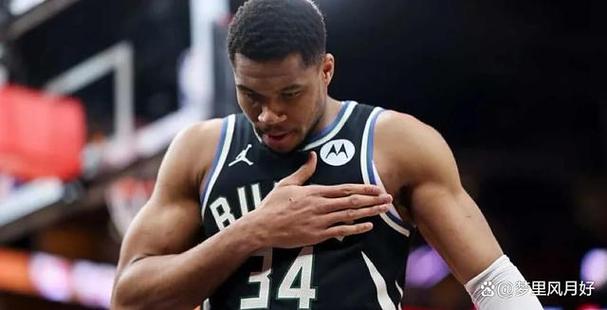 比尔-西蒙斯：字母哥才赢8次系列赛  在雄鹿都算不上是追逐总冠军