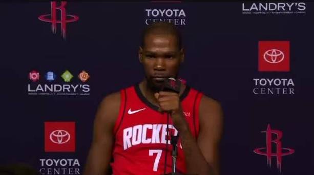 杜兰特首秀8分 阿门19+6+4 申京11+9+4断 火箭半场领先爵士6分