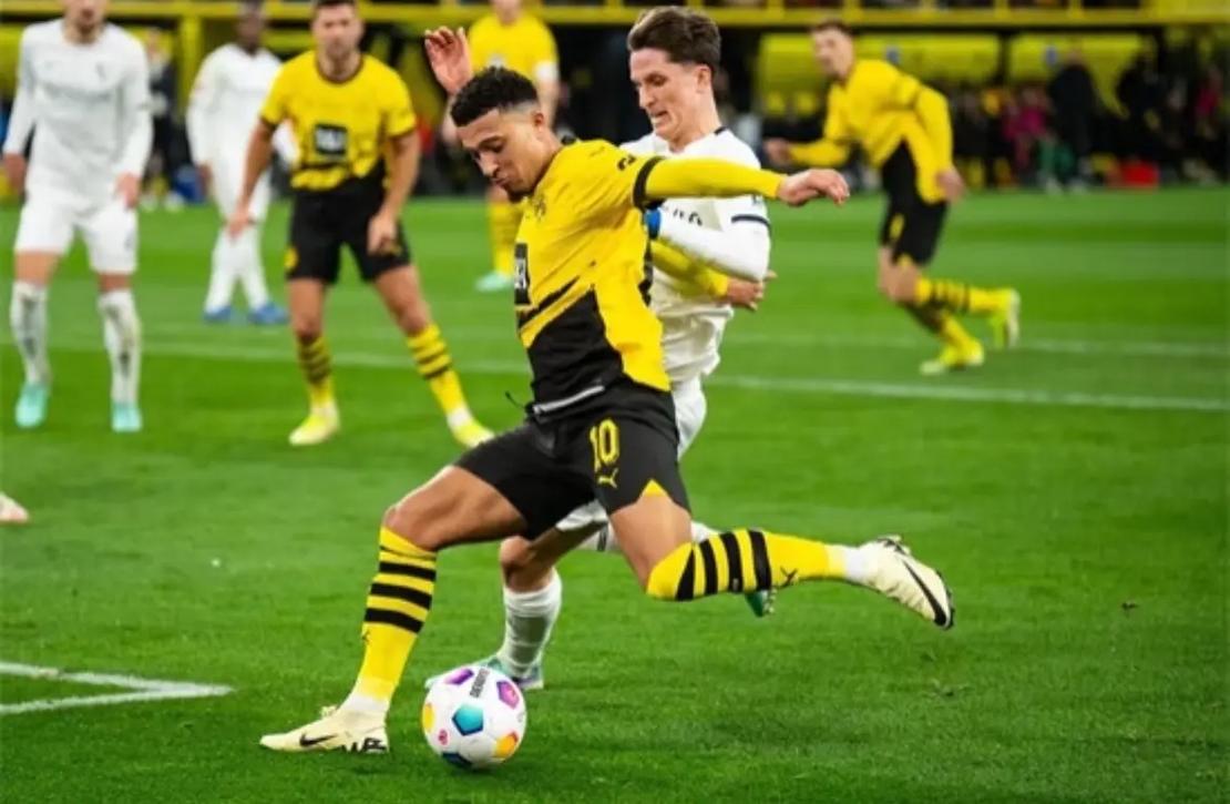 本赛季德甲扑救成功率排名：39岁诺伊尔居首，霍伊尔、科贝尔前三