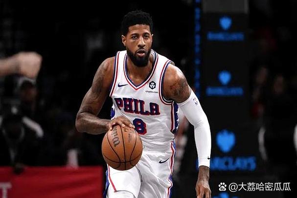 稳定输出！鲍威尔13中6拿到18分4板3助1断1帽