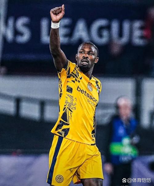 K-图拉姆：自豪首次为法国国家队首发，托万表现出色并不令人惊讶