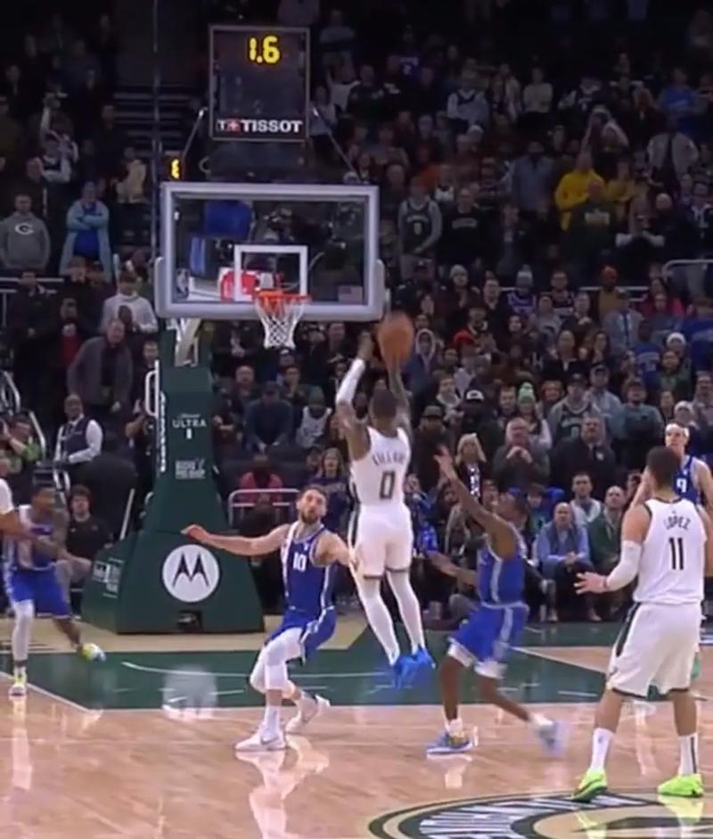 制胜回合！泰瑞斯-马丁弧顶造到三分犯规 罚球3中2准绝杀太阳