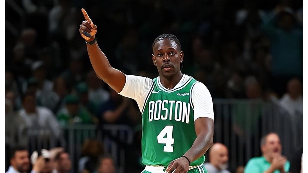 霍勒迪：我感觉老了 有人问我是否和比卢普斯对位过&我说是的