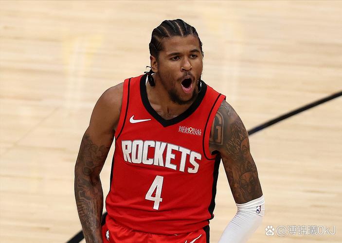 三分神射！AJ-格林4年4500万续签雄鹿 连续三年三分命中率超40%