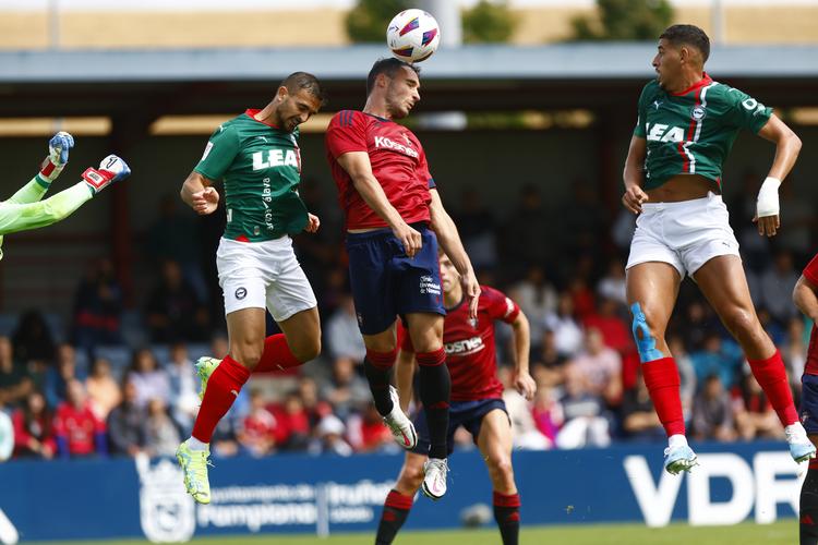 西甲彩经:瓦伦西亚力保不败