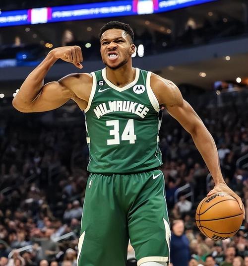 字母哥：米德尔顿被交易后感觉很诡异 此前每场比赛他都在我身边