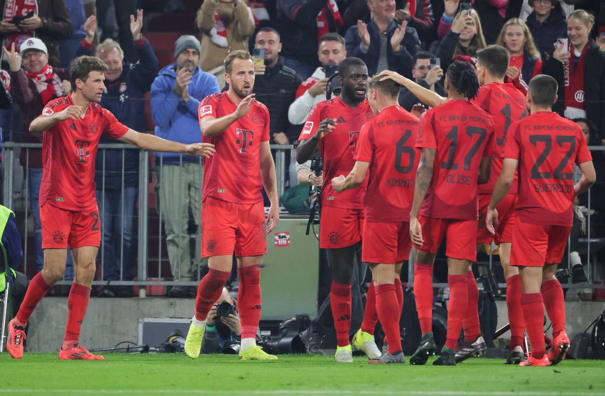 就差一场！拜仁战平，至此仅瓜帅在15-16赛季取得德甲开局十连胜