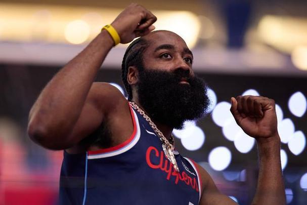 船记：明天的裁判报告会说这是个漏判 哈登这么明显被犯都没吹